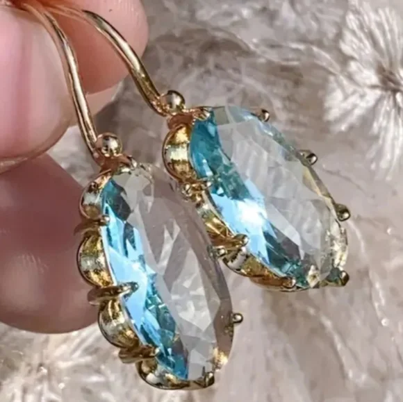 Gorgeous 14k Gold Plated water stone earrings. NWT Fast Ship. Top Seller. - Picture 2 of 5